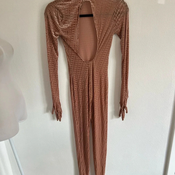 Skims Stirrup Velvet Catsuit, size S - Picture 6 of 8